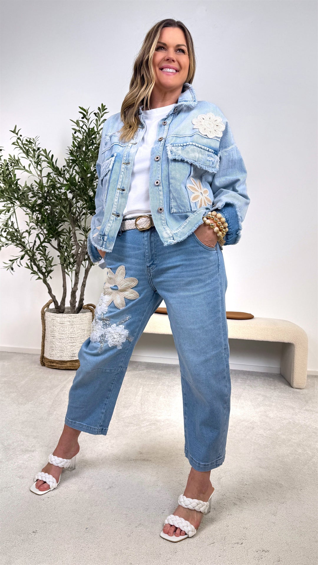 Flower Power Muse - Giacca di jeans giocosa